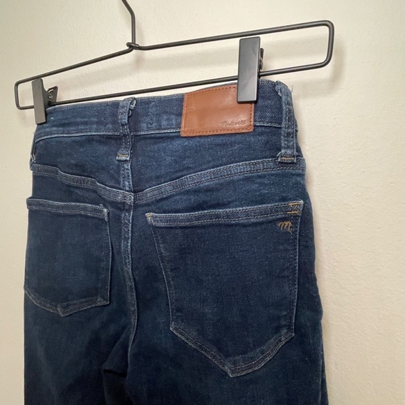 Madewell Jeans Women's Size 24 Blue Dark Wash Denim 9" Mid Rise Skinny Classic - Picture 4 of 5
